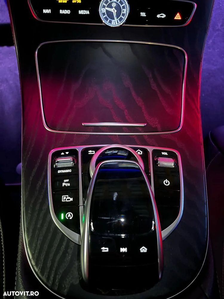 Mercedes-Benz E - 22