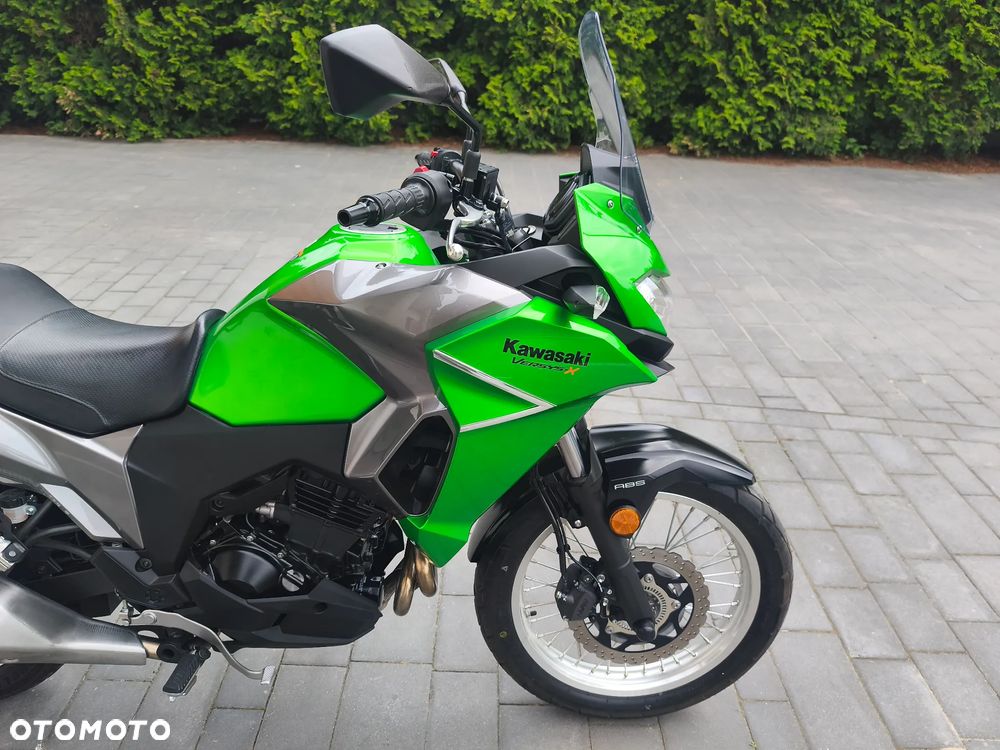 Kawasaki Versys-X 300 - 10