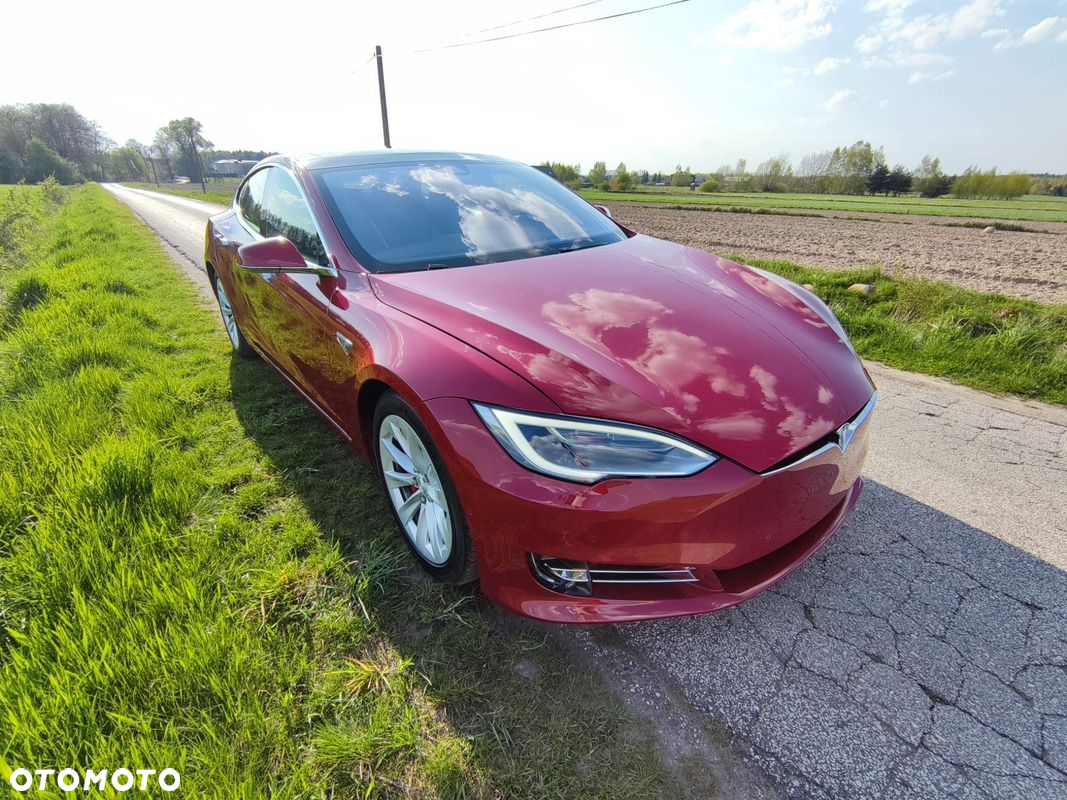Tesla Model S Performance - 23