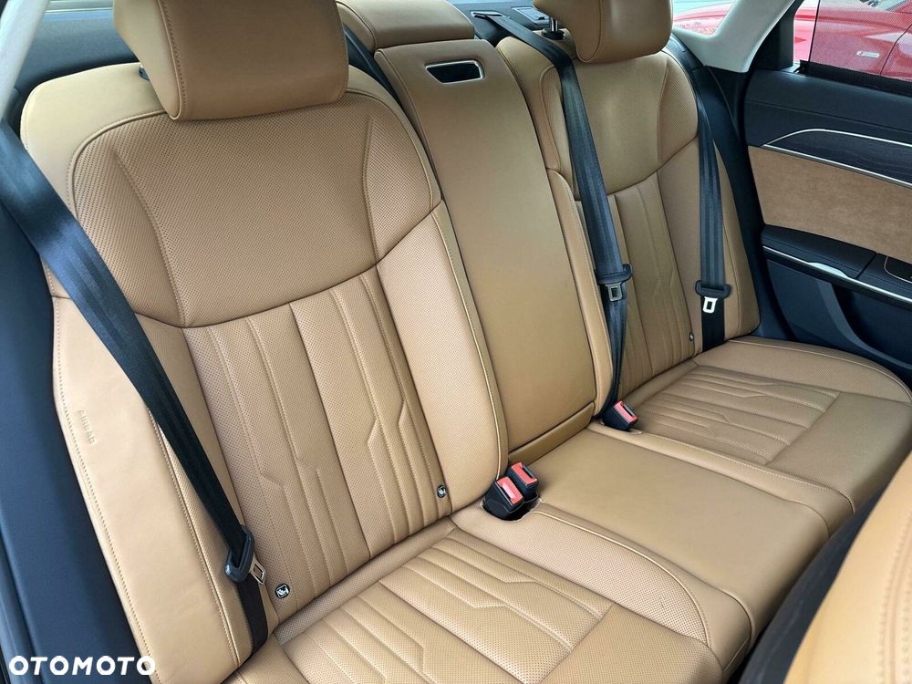 Audi A8 - 31