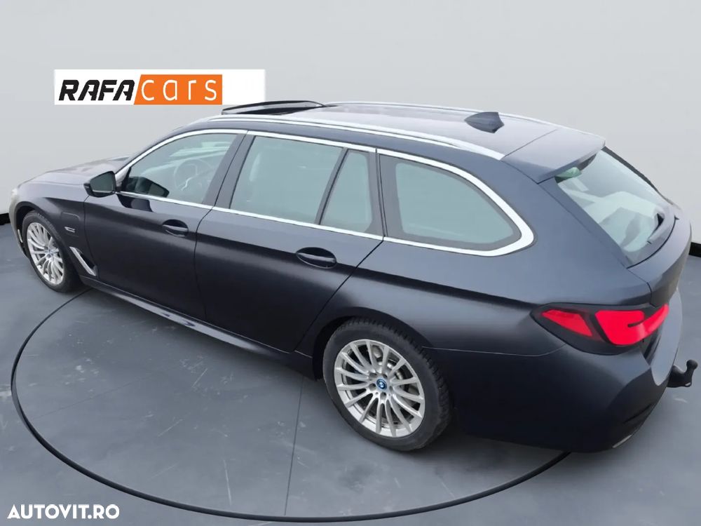 BMW Seria 5 530e xDrive AT PHEV - 12