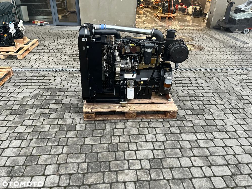 silnik Perkins 1104C 44TA cat c4.4 29000 zł netto - 2