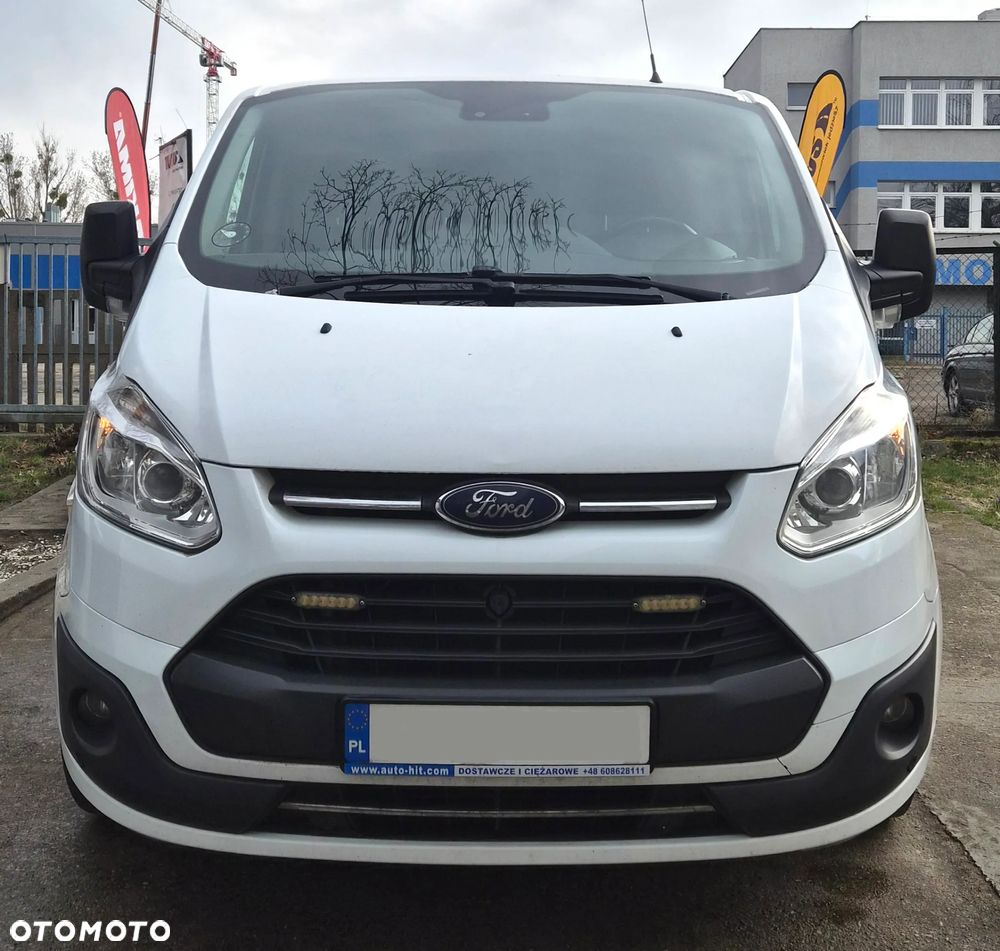 Ford TRANSIT CUSTOM - 11