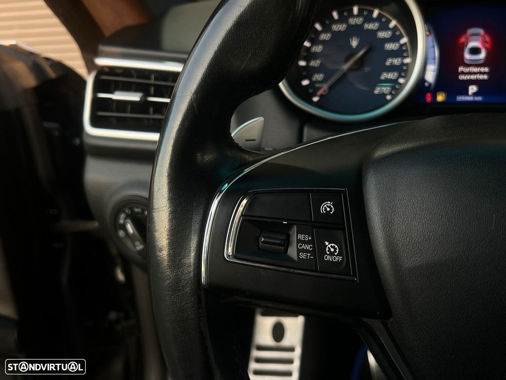 Maserati Ghibli 3.0 V6 GranLusso - 22