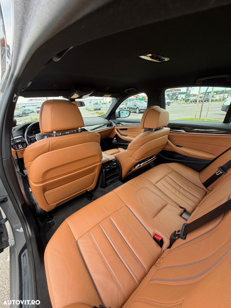 BMW Seria 5 530i Aut. Luxury Line - 4