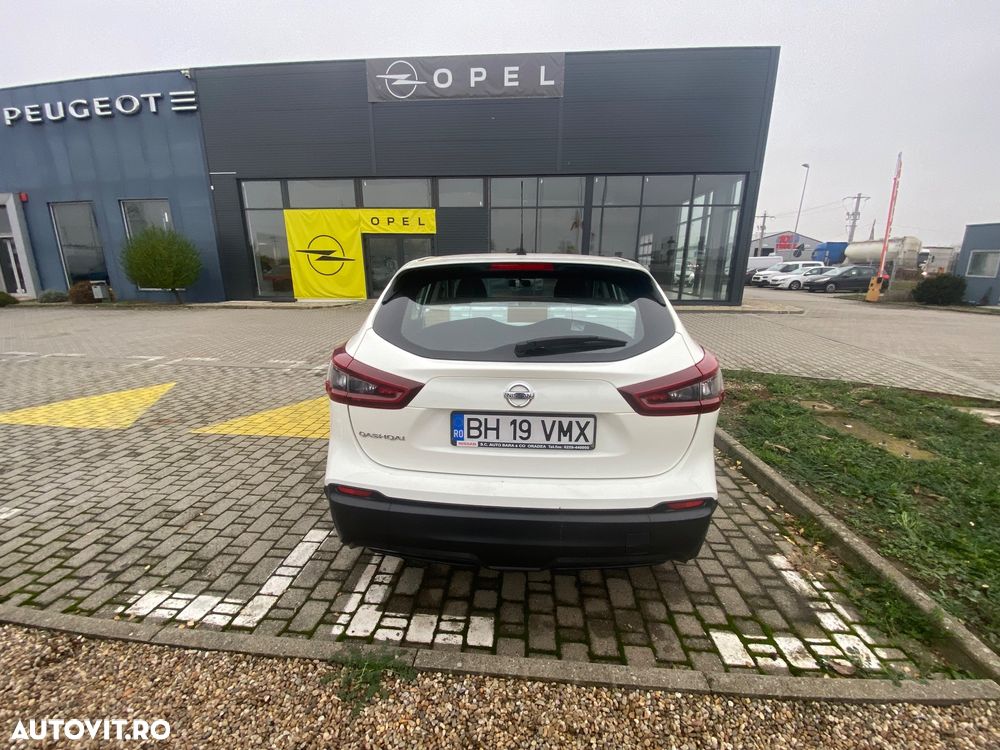 Nissan Qashqai 1.3 DIG-T ACENTA - 3