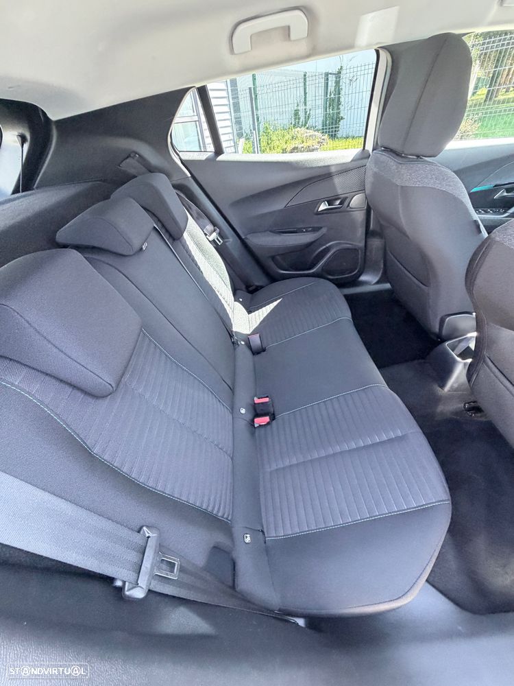 Peugeot 2008 BlueHDi 110 Allure - 12