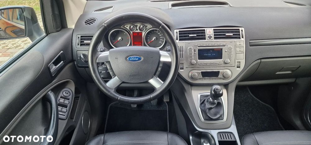 Ford Kuga 2.0 TDCi 4x4 Titanium - 10
