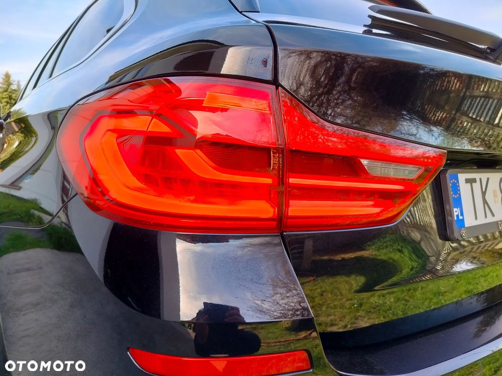 BMW Seria 5 520d xDrive Sport - 34