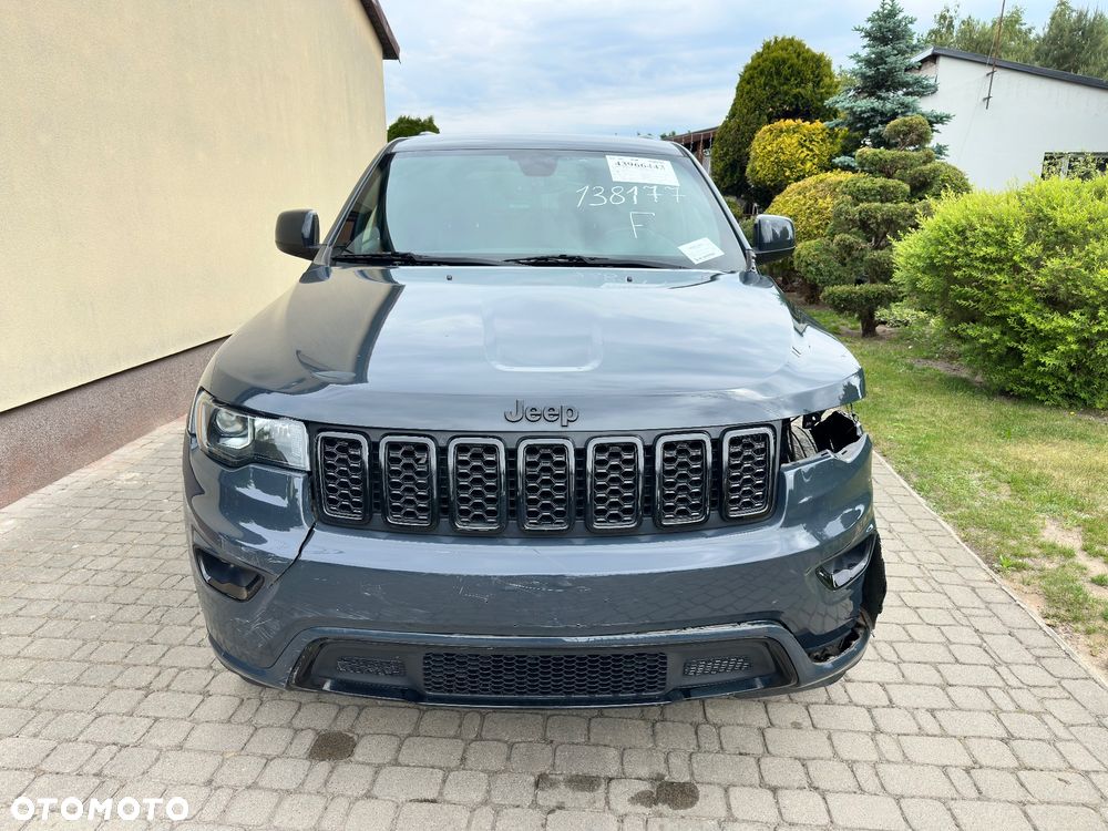 Jeep Grand Cherokee - 2