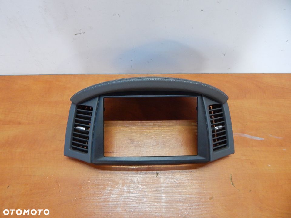 Ramka daszek osłona radia Jeep GRAND CHEROKEE WK 05-10 OVERLAND skóra Łuków części - 1