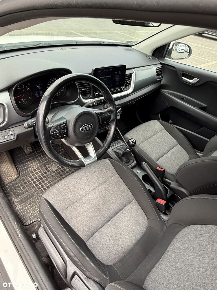 Kia Stonic 1.2 M - 6