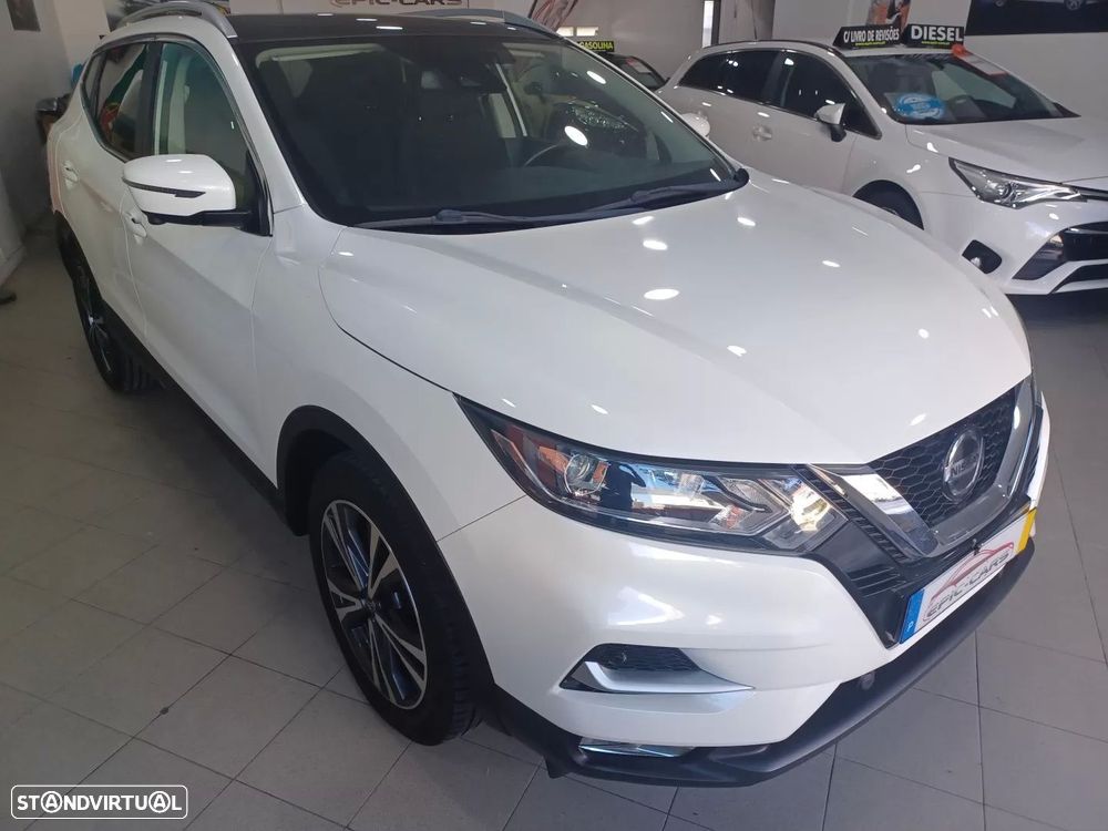 Nissan Qashqai 1.5 dCi N-Connecta J18 - 11