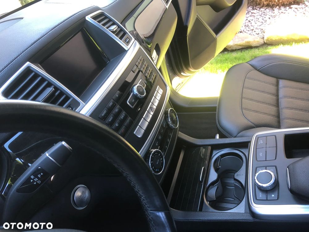 Mercedes-Benz GL 400 4Matic 7G-TRONIC - 20