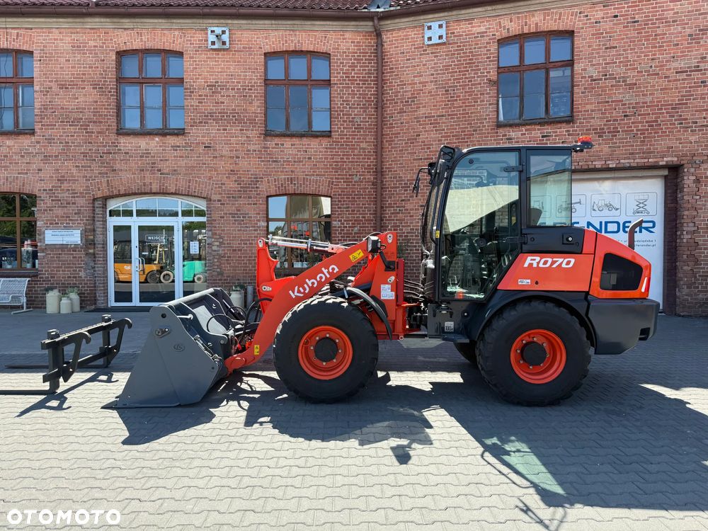 Kubota R070 - 3