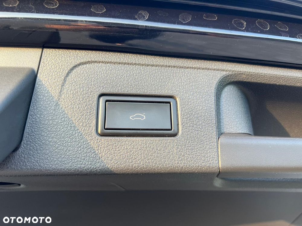 Volkswagen Passat 2.0 TSI 4Mot R-Line Edition DSG - 26