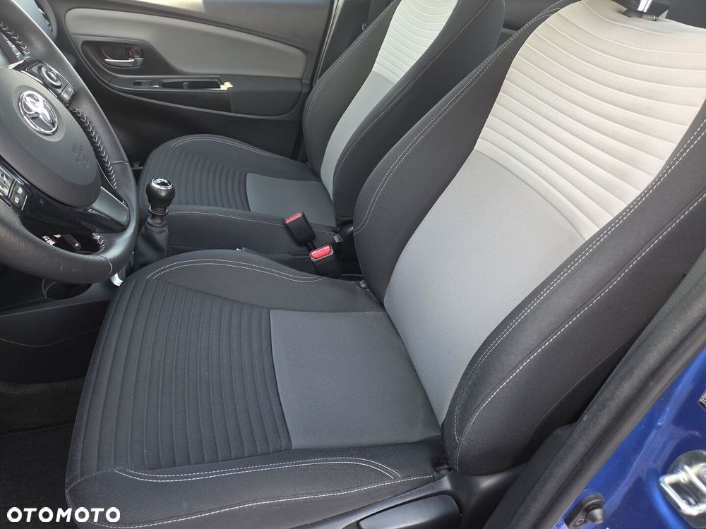 Toyota Yaris - 16