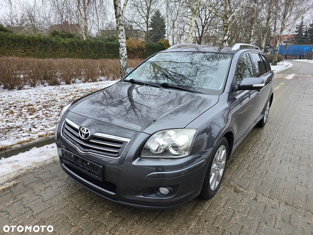 Toyota Avensis 1.8 VVT-i Combi - 1
