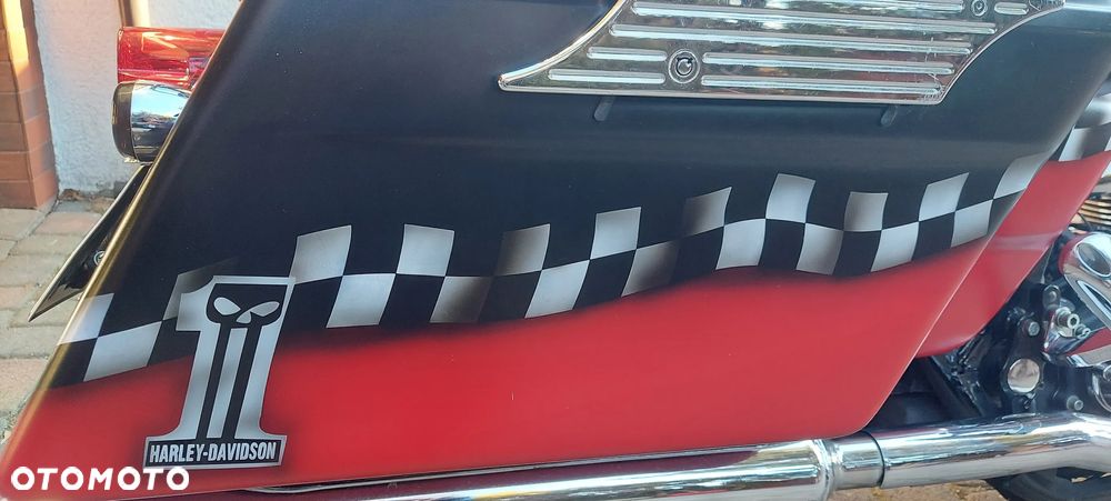 Harley-Davidson Touring Street Glide - 10