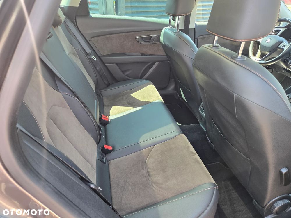 Seat Leon 2.0 TDI Xcellence S&S DSG - 11