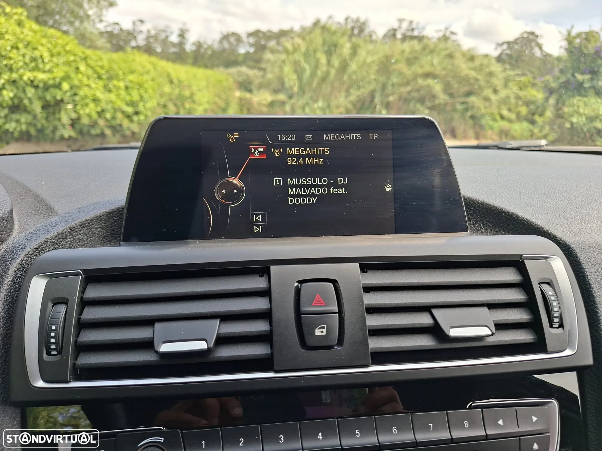 BMW 116 d Aut. Luxury Line - 28
