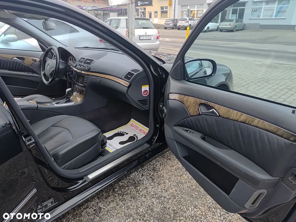 Mercedes-Benz Klasa E 500 Avantgarde Sport Edition - 26