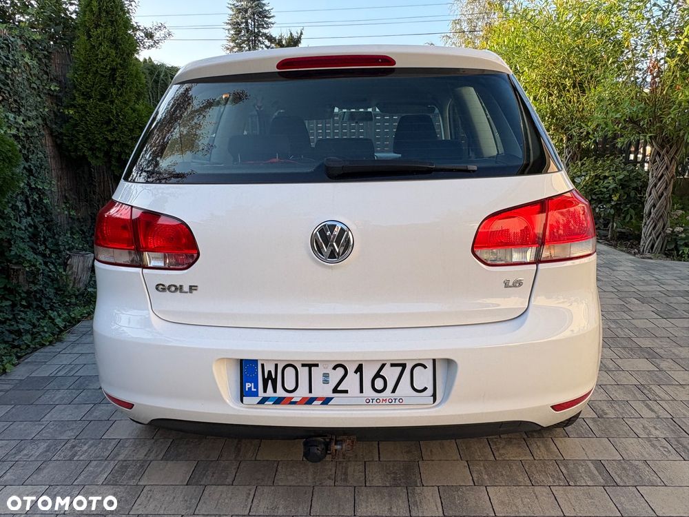 Volkswagen Golf 1.6 Comfortline DSG - 5