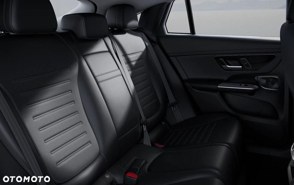 Mercedes-Benz GLC - 7