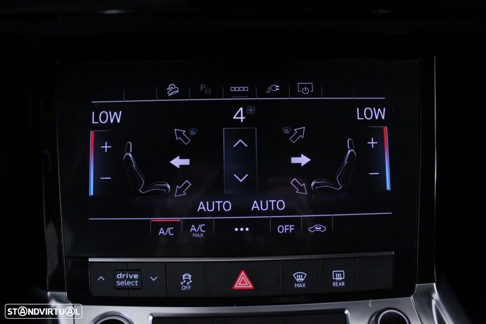 Audi e-tron 55 quattro S line - 31