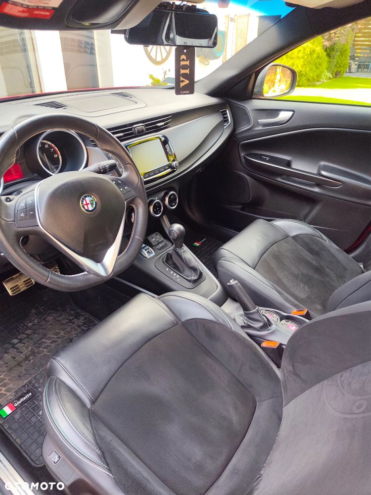 Alfa Romeo Giulietta 1750 TBi QV TCT - 10