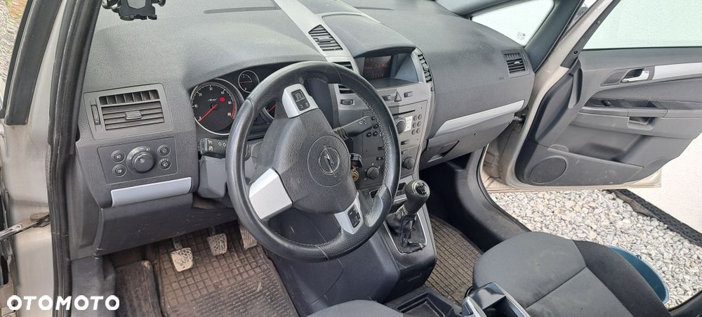 Opel Zafira - 6