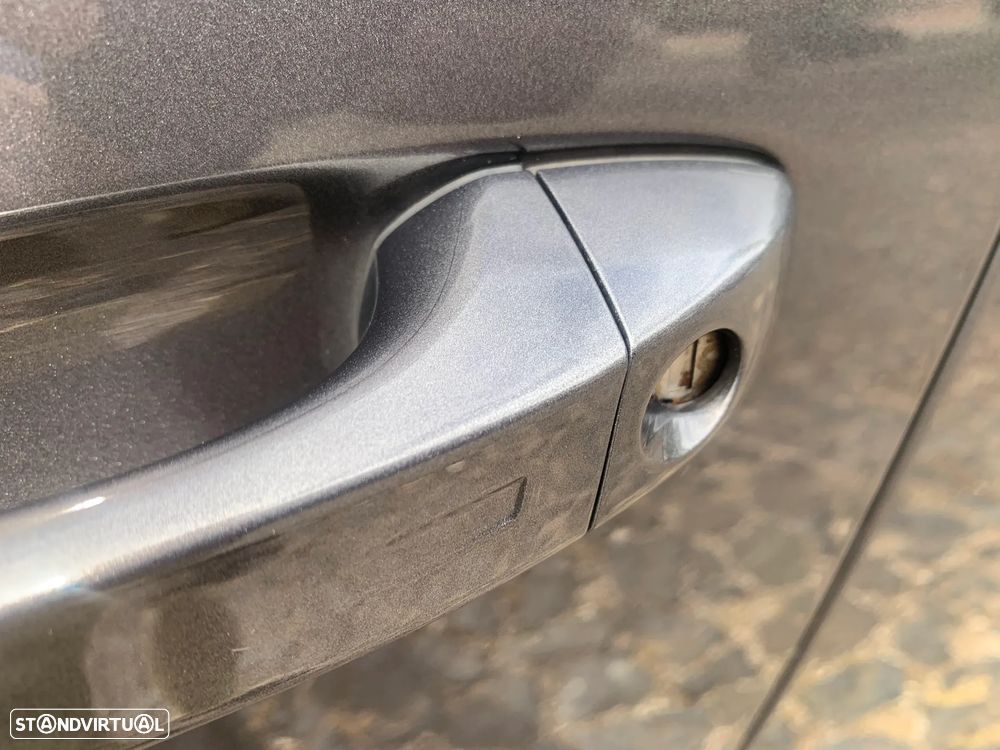 Peugeot 308 SW 1.6 Hybrid Allure Pack e-EAT8 - 23