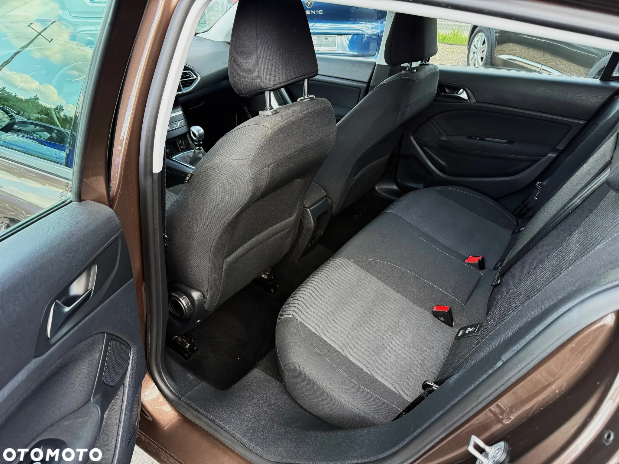 Peugeot 308 125 THP Allure - 9