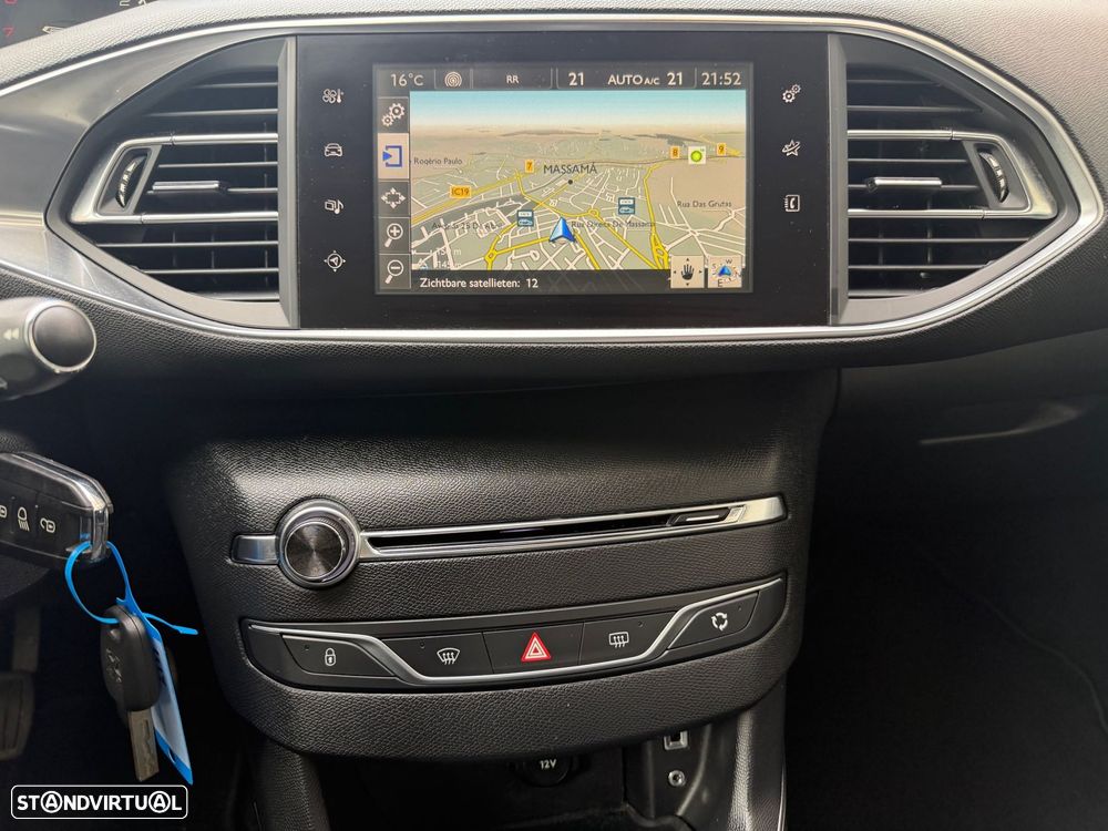 Peugeot 308 125 THP Allure - 12