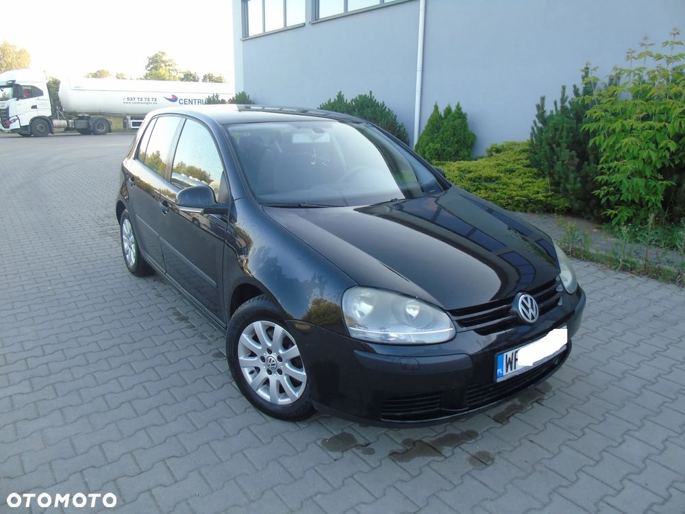 Volkswagen Golf - 2