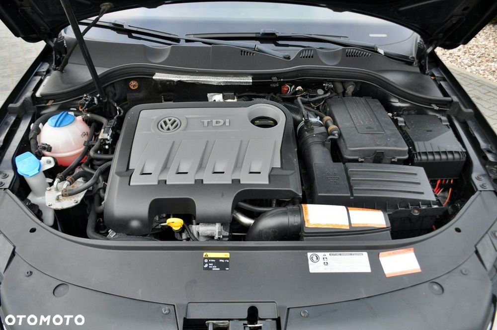 Volkswagen Passat - 39