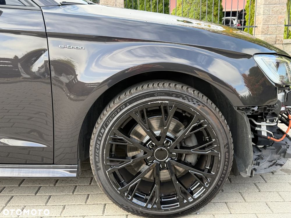 Audi A3 Sportback 1.4 TFSI e-tron S line Sportpaket - 25