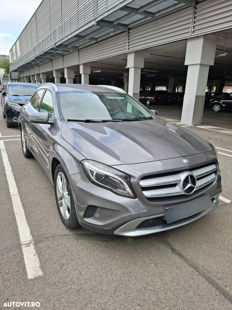 Mercedes-Benz GLA - 15