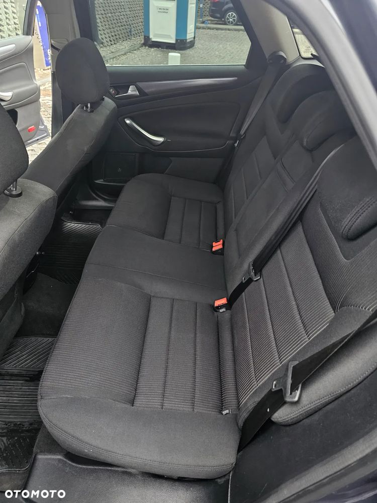 Ford Mondeo Turnier 2.0 TDCi Ambiente - 8