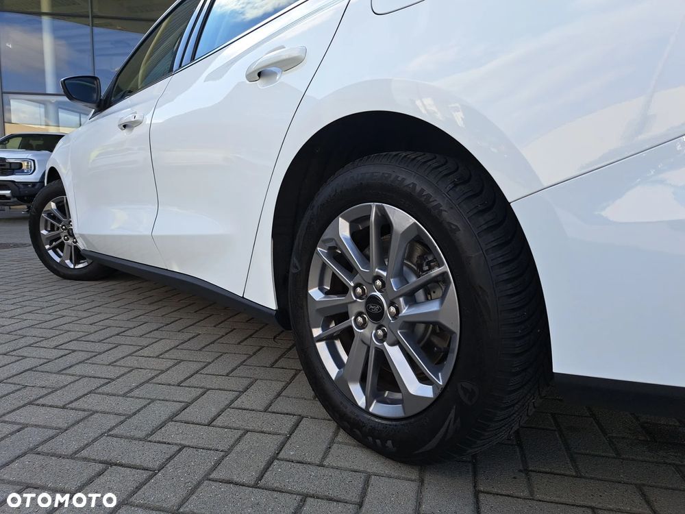 Ford Focus 1.0 EcoBoost Titanium - 11