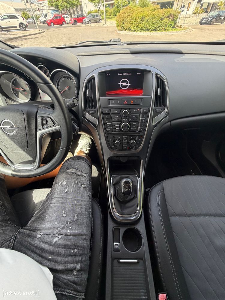 Opel Astra 1.4 T S/S J17 - 22