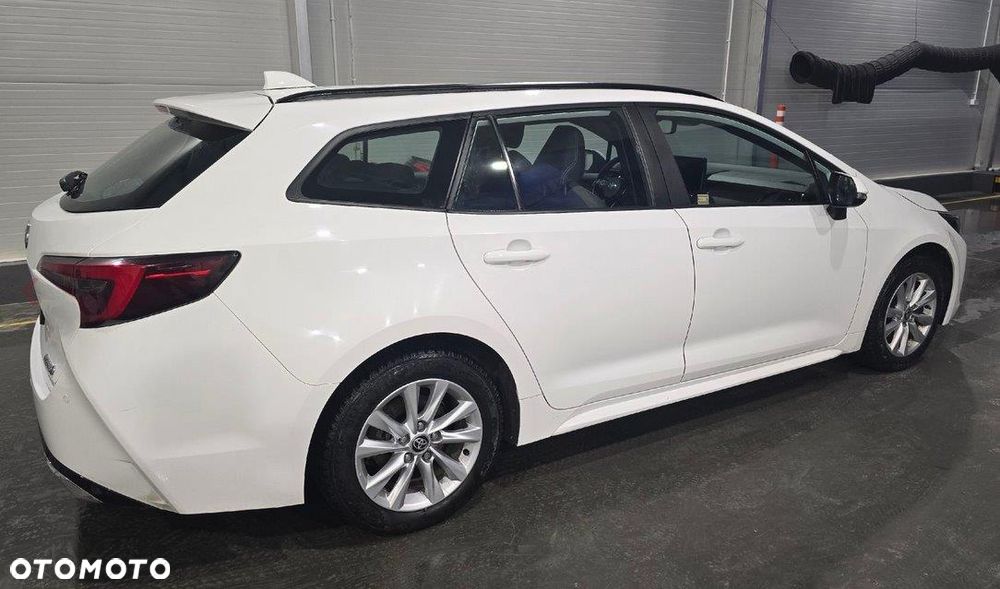Toyota Corolla 1.8 Hybrid Comfort - 3