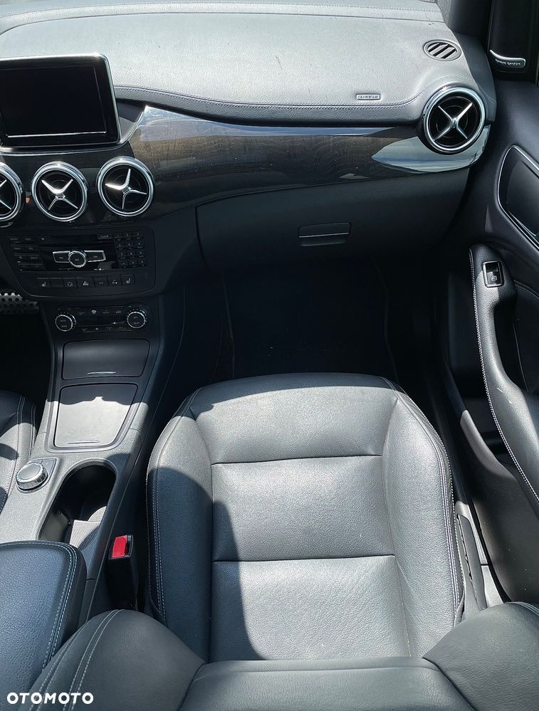 Mercedes-Benz Klasa B 220 CDI - 12
