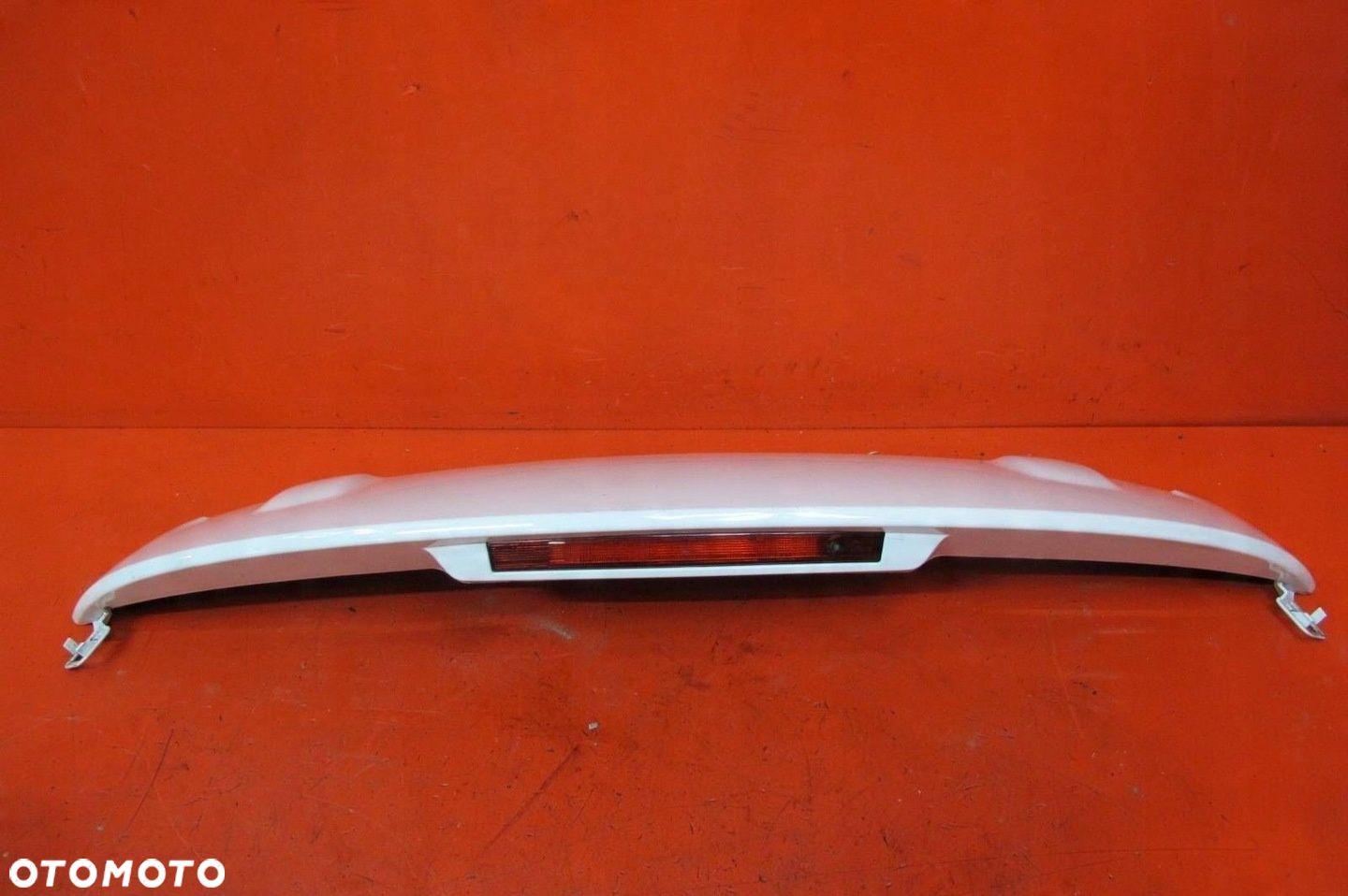 RENAULT CLIO IV 4 SPOILER LOTKA ŚWIATŁO STOP KLAPY TYŁ TYLNEJ OV369 - 1