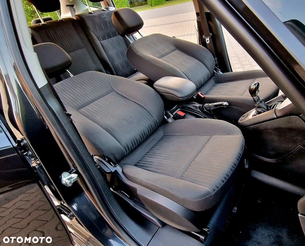 Opel Zafira - 18