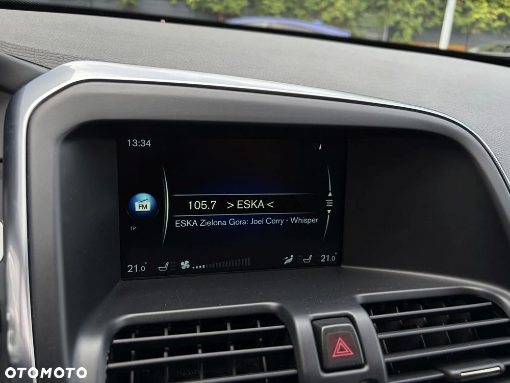 Volvo XC 60 D4 Geartronic RDesign - 27