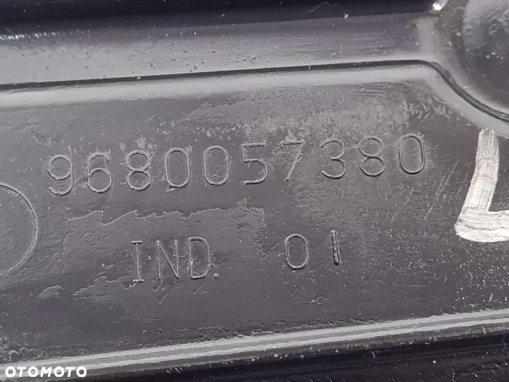 KIEROWNICA POWIETRZA LEWA PRAWA PEUGEOT 207 THP - 8