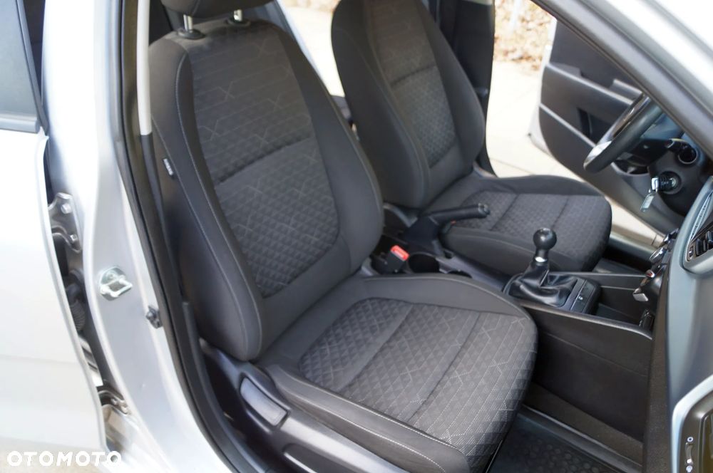 Kia Rio 1.2 L Business Line - 30