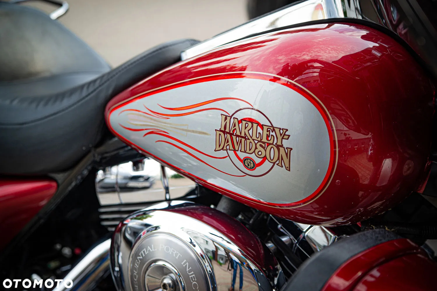 Harley-Davidson FLH Electra Glide - 17