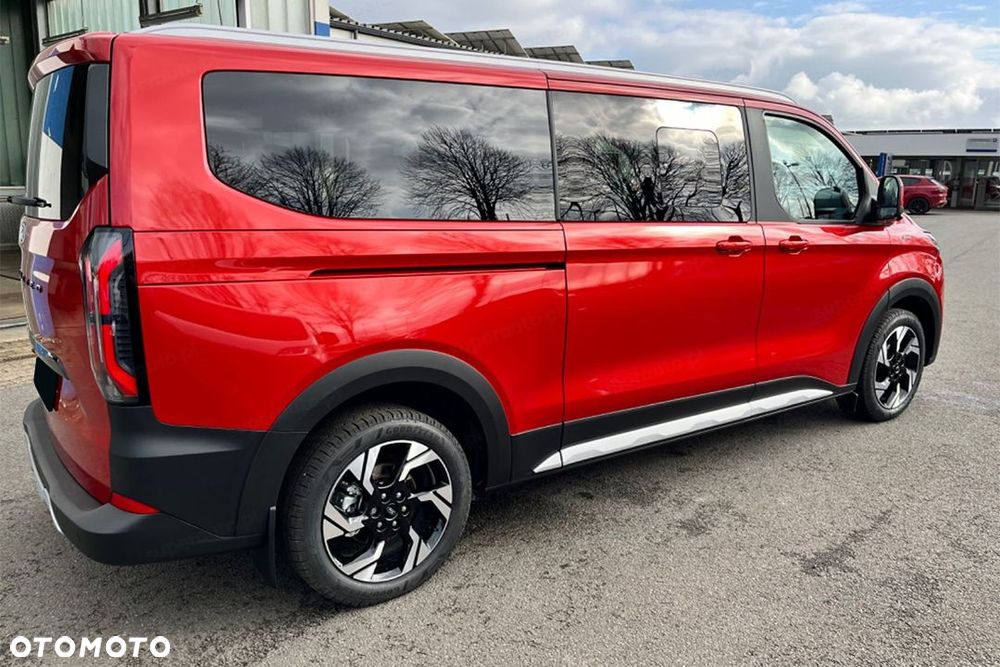 Ford Tourneo Custom - 5